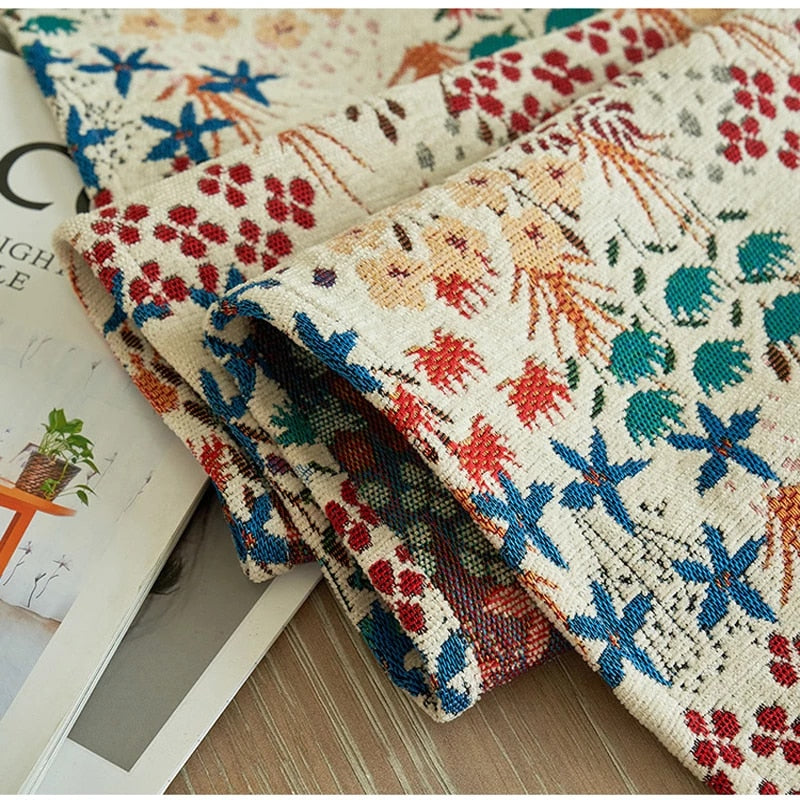 Garden Pattern Table Runner