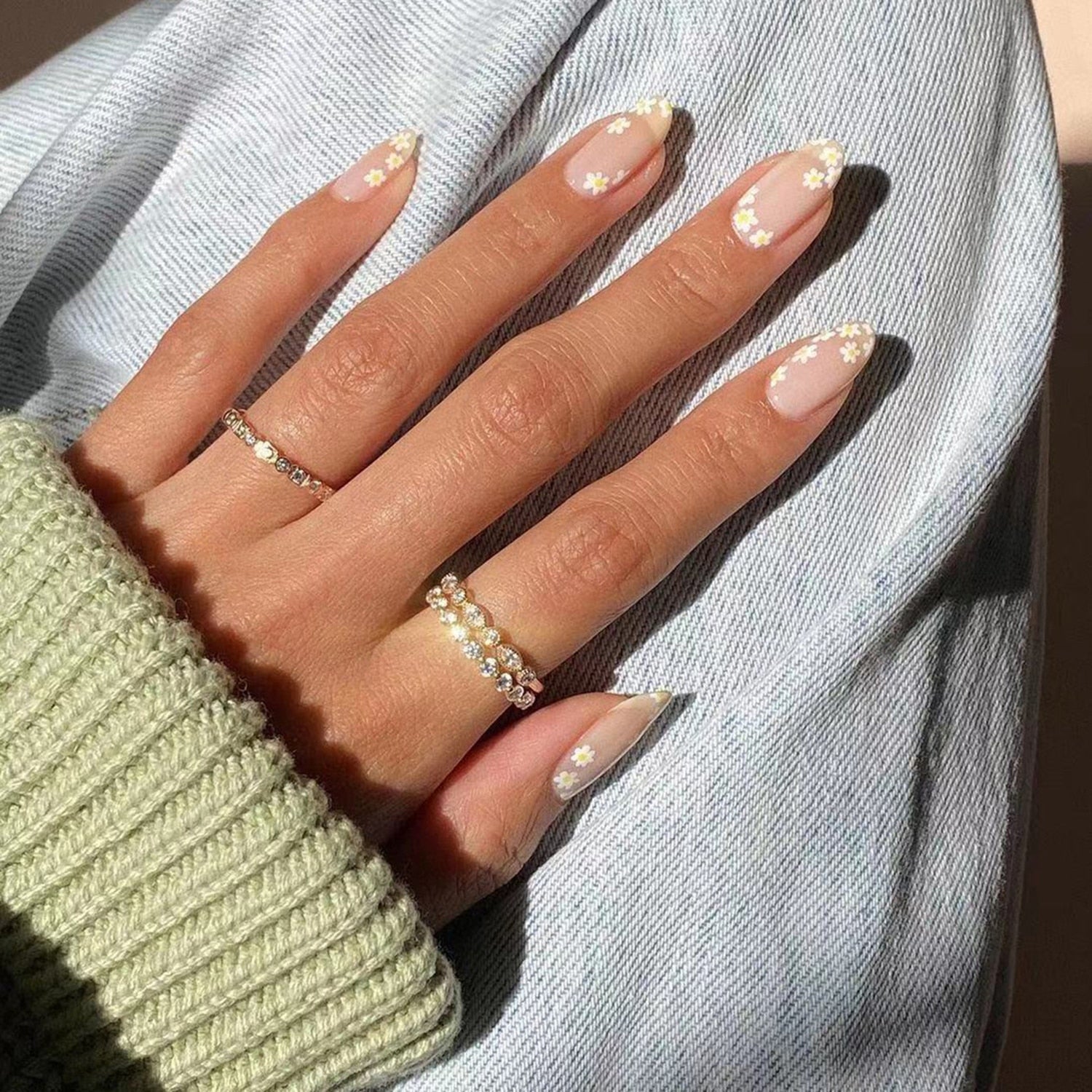 24Pcs/Set  Daisy Flowers French Stiletto Nails