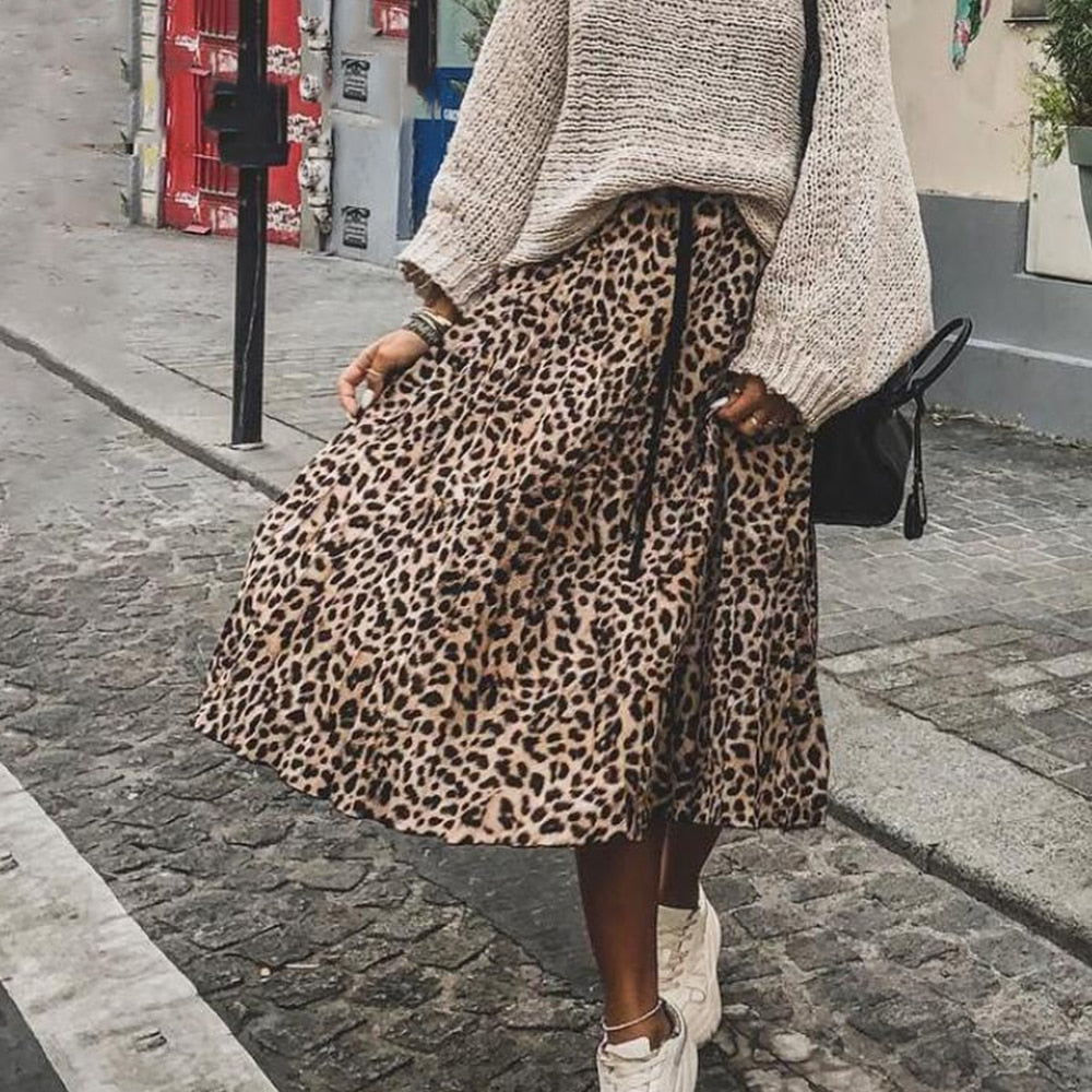 Leopard Print Pleated Skirt
