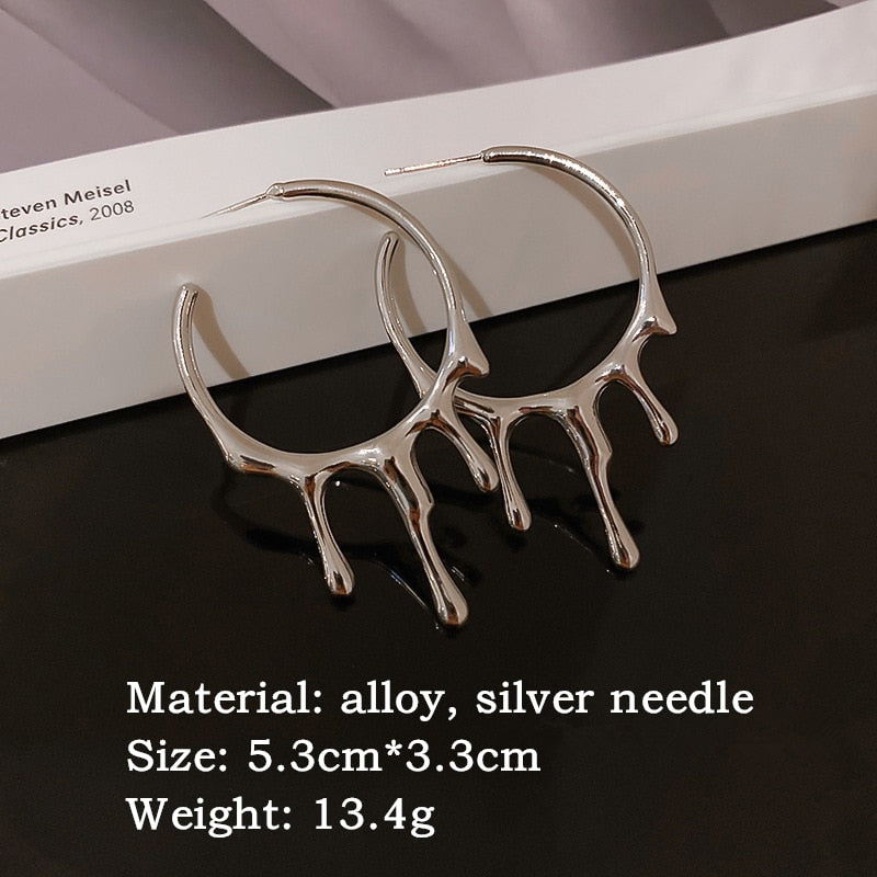 C-shaped Water Droplets Hoop Earring