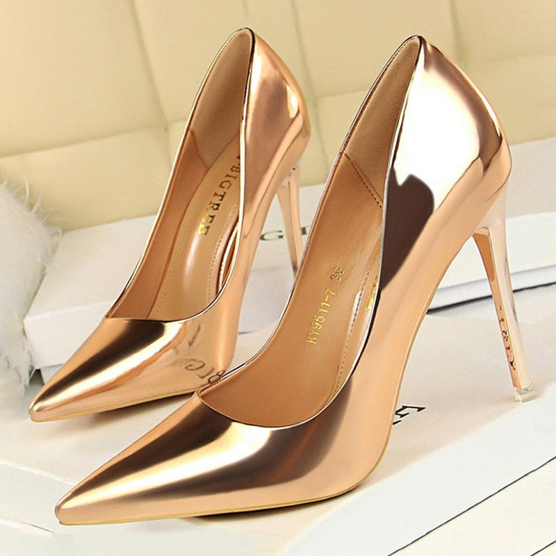 Basic Pump Leather Shoes