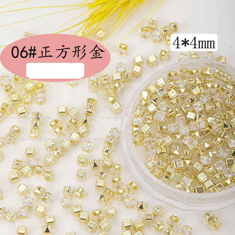 50Pcs Gold /Silver Sparkle Mini Flatback Diamonds