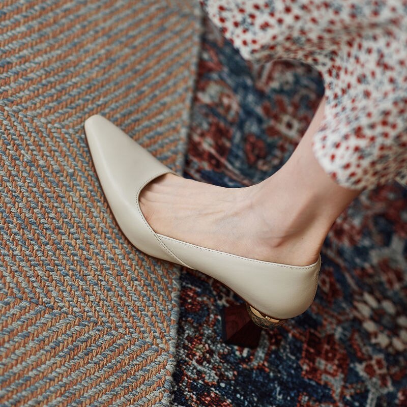 Stilettos Beige Leather