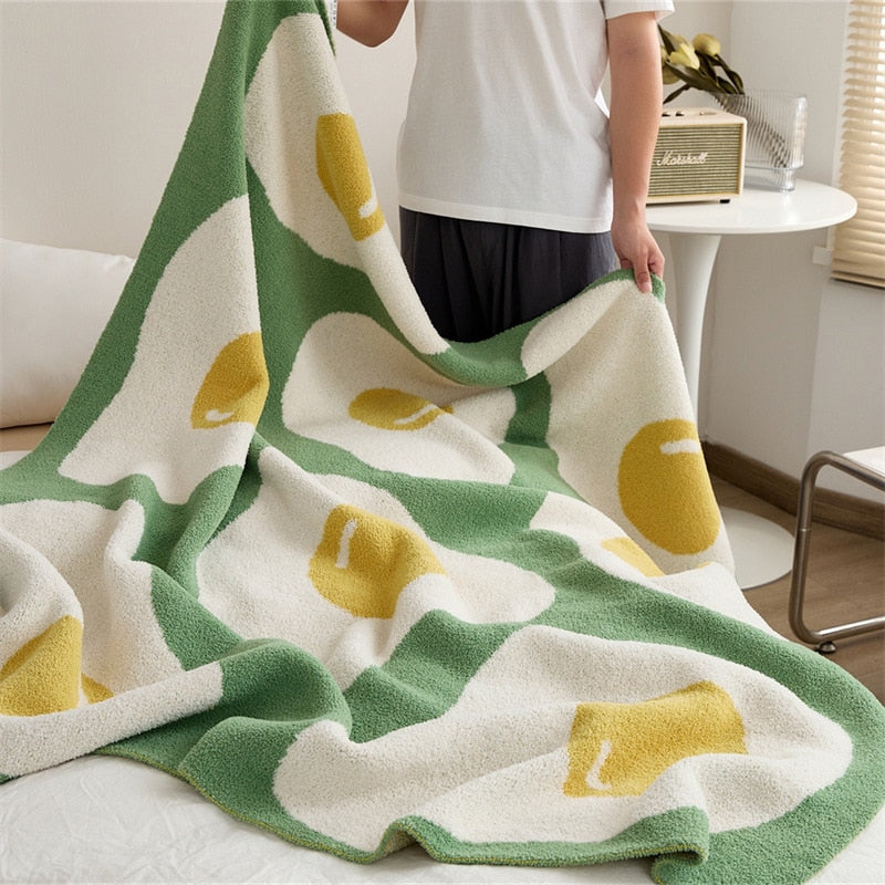 Green Egg Pattern Throw Blanket