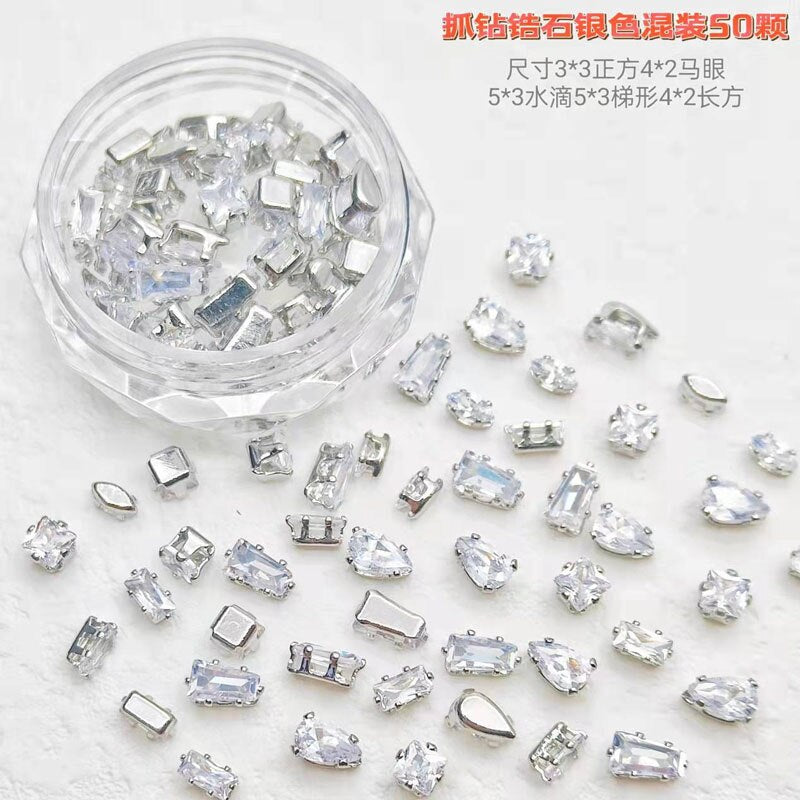 50Pcs Gold /Silver Sparkle Mini Flatback Diamonds