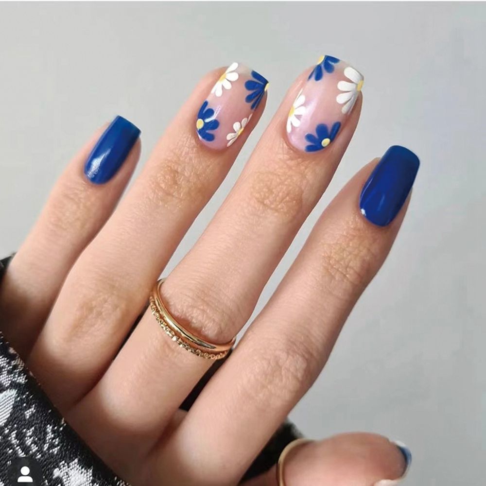 24pcs/Box Blue Flowers Square Press On Nails