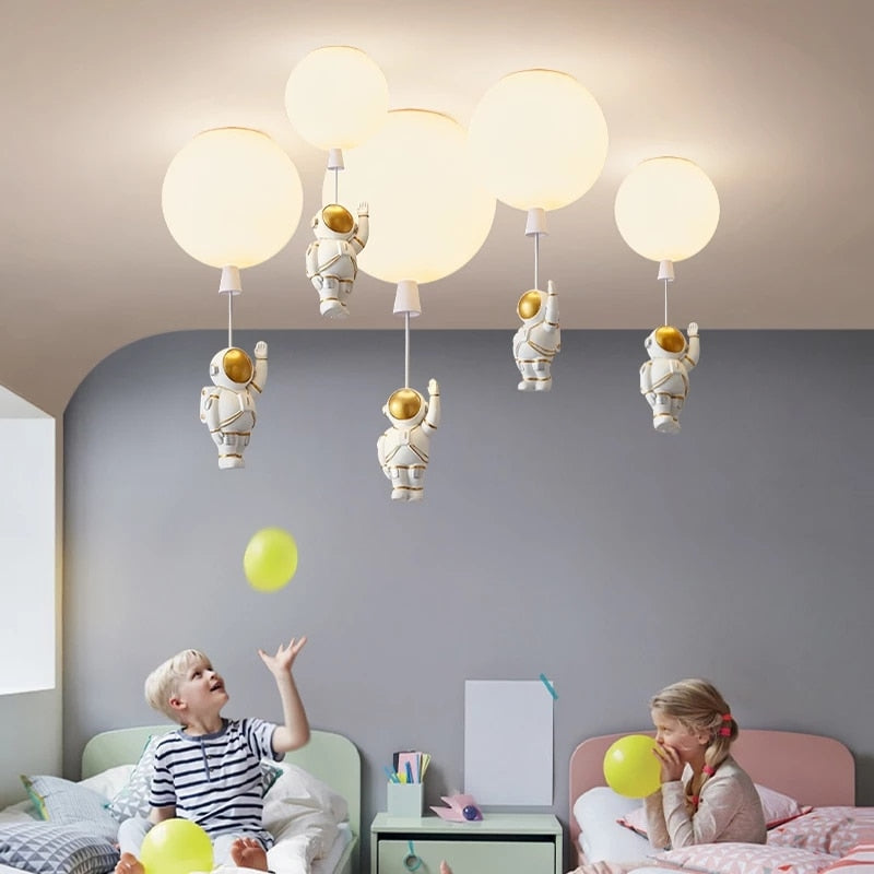 Nordic Astronaut Ballon LED Pendant Light