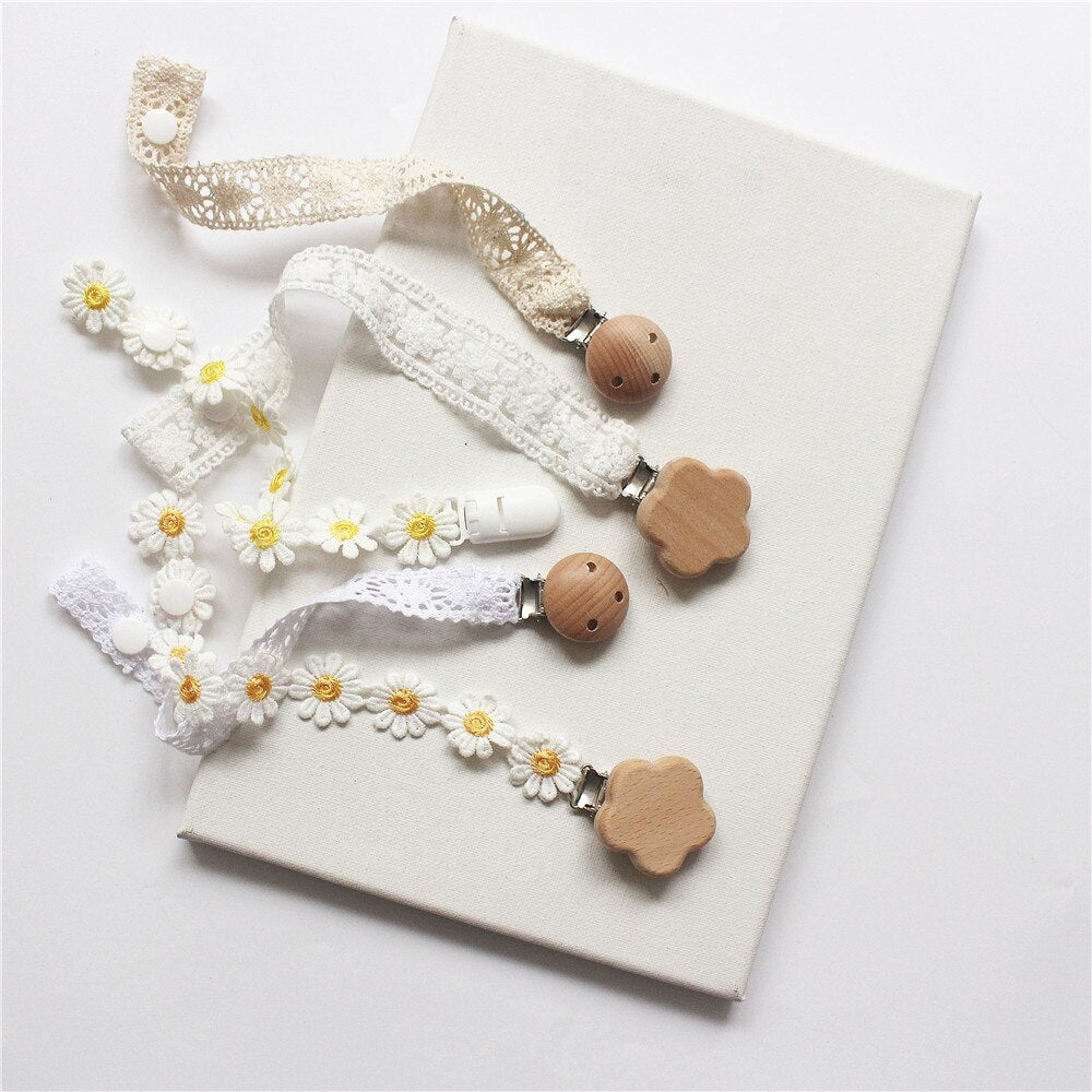 Pacifier Clip Small Daisy Lace