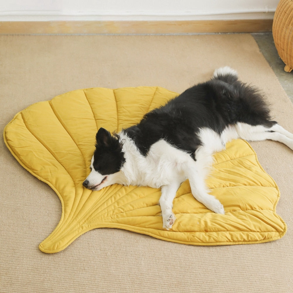 Leaf Shape Soft Pet Bed Mat