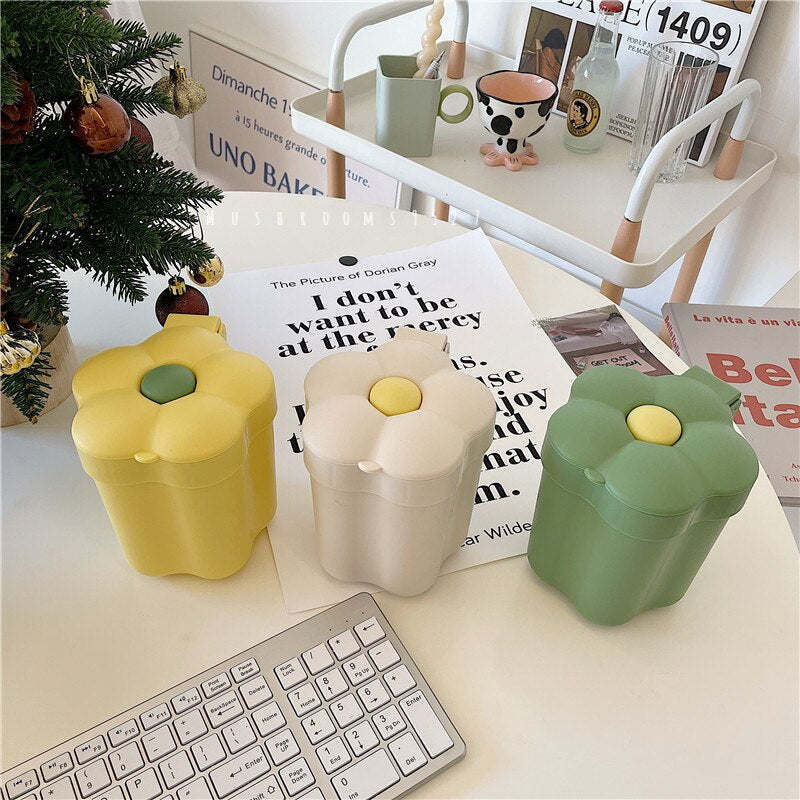 Desktop Small Flower Trash Can