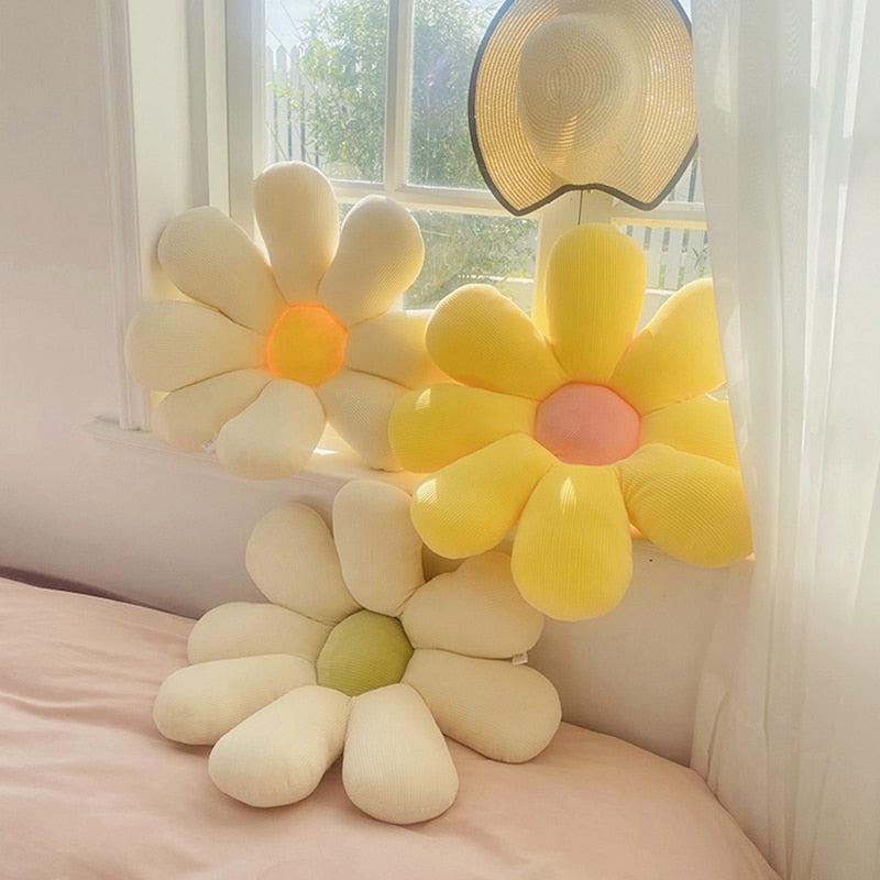 Daisy Flower Pillow