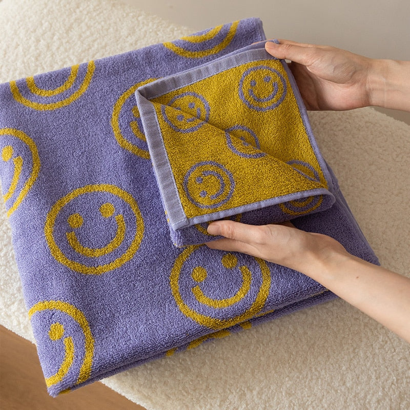 2 Side Smiling Patter Combed Cotton Towels