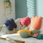 Tuilp Throw Pillows