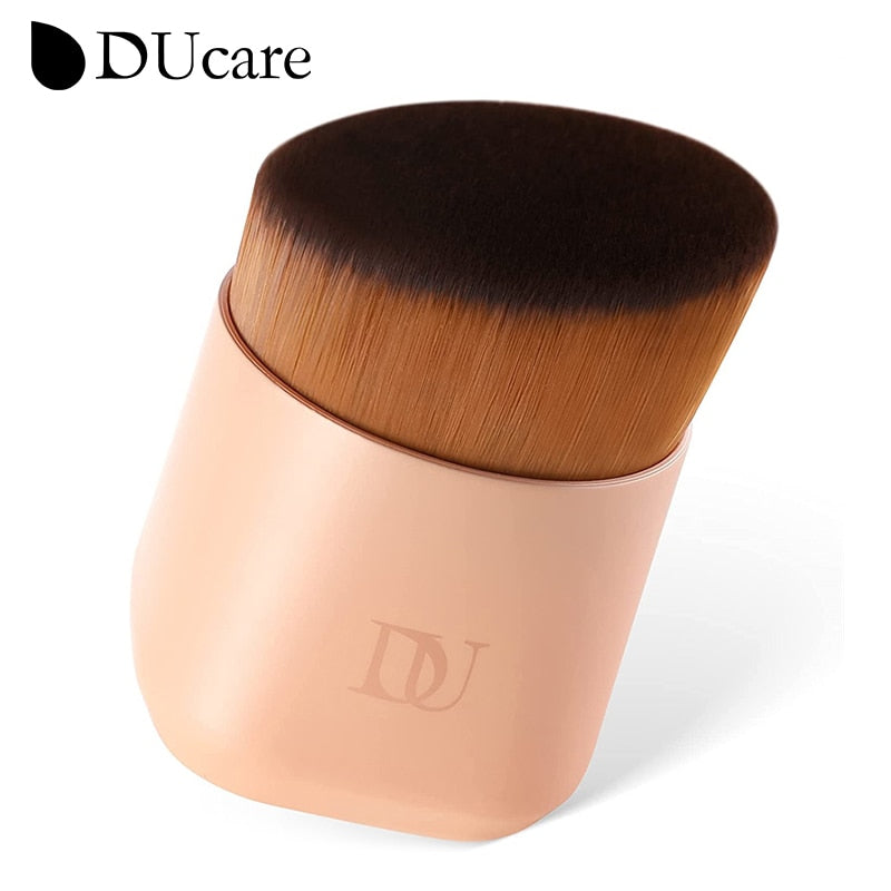 Kabuki Makeup Brush