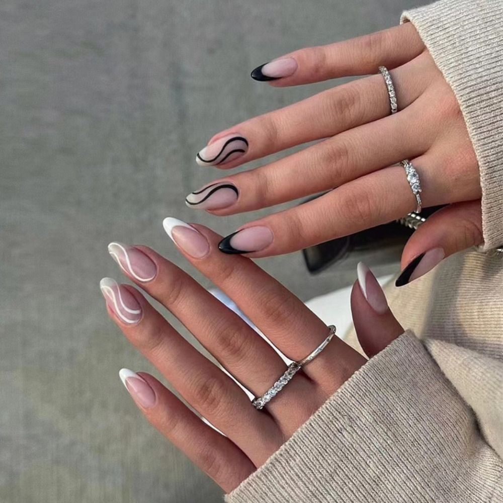 24Pcs/Set Black/white Wave French Stiletto Nails