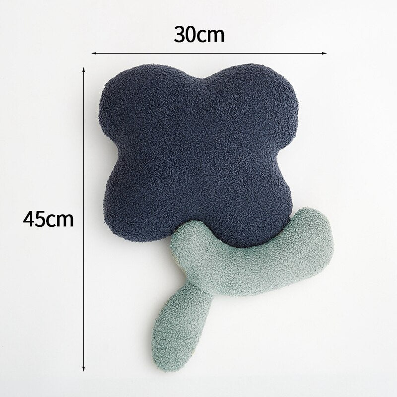 Tuilp Throw Pillows