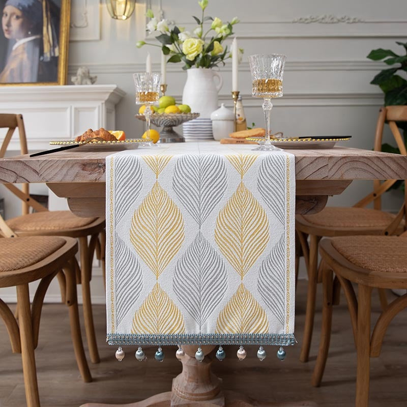 Green Leaves Table Runner