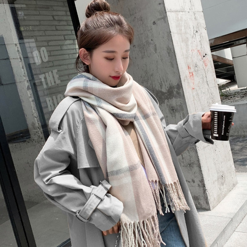 Preppy Style Fringed Scarf