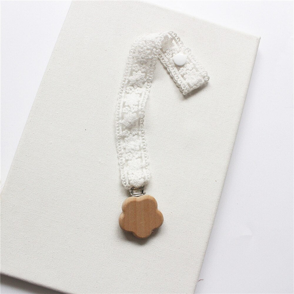 Pacifier Clip Small Daisy Lace