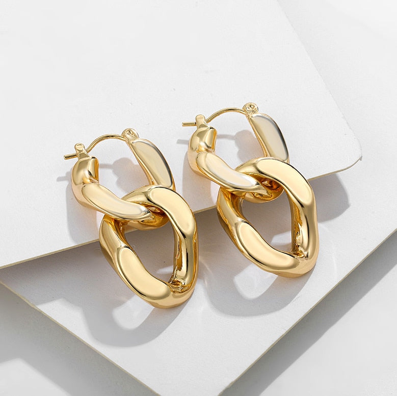 Minimalist Geometric Twist Hoop Earrings