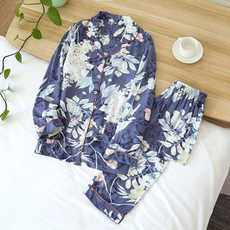 Long-Sleeved Sleepwear