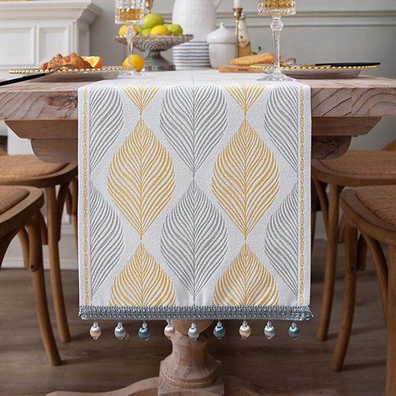 Green Leaves Table Runner
